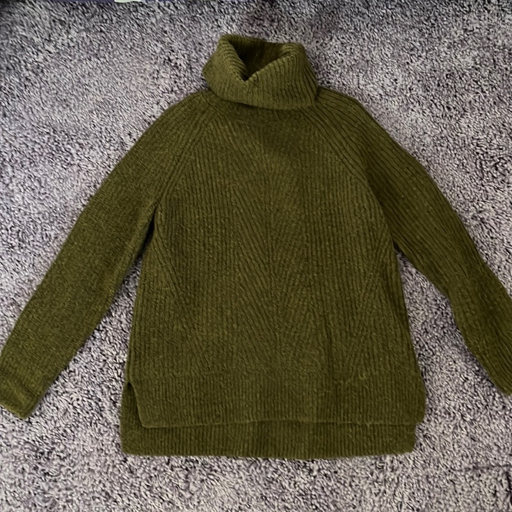 Madewell Turtleneck sweater